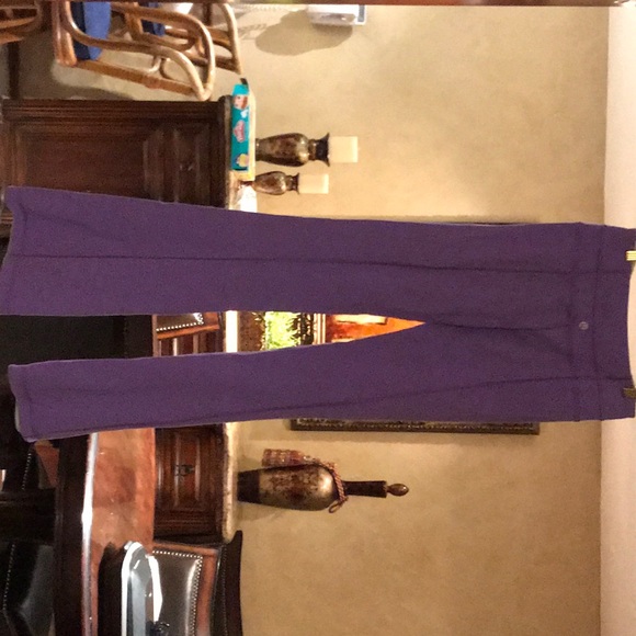 Lulu yoga pants - Picture 2 of 3